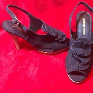 Newport News 4inch black heels with ruffles. 8M